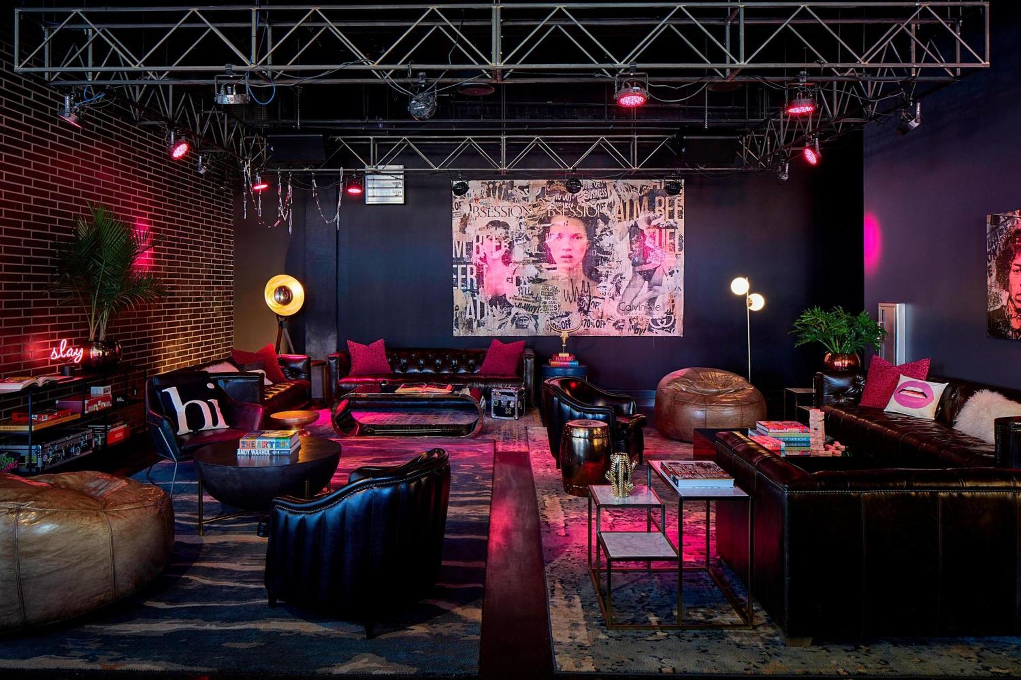 Moxy Minneapolis Uptown Екстериор снимка