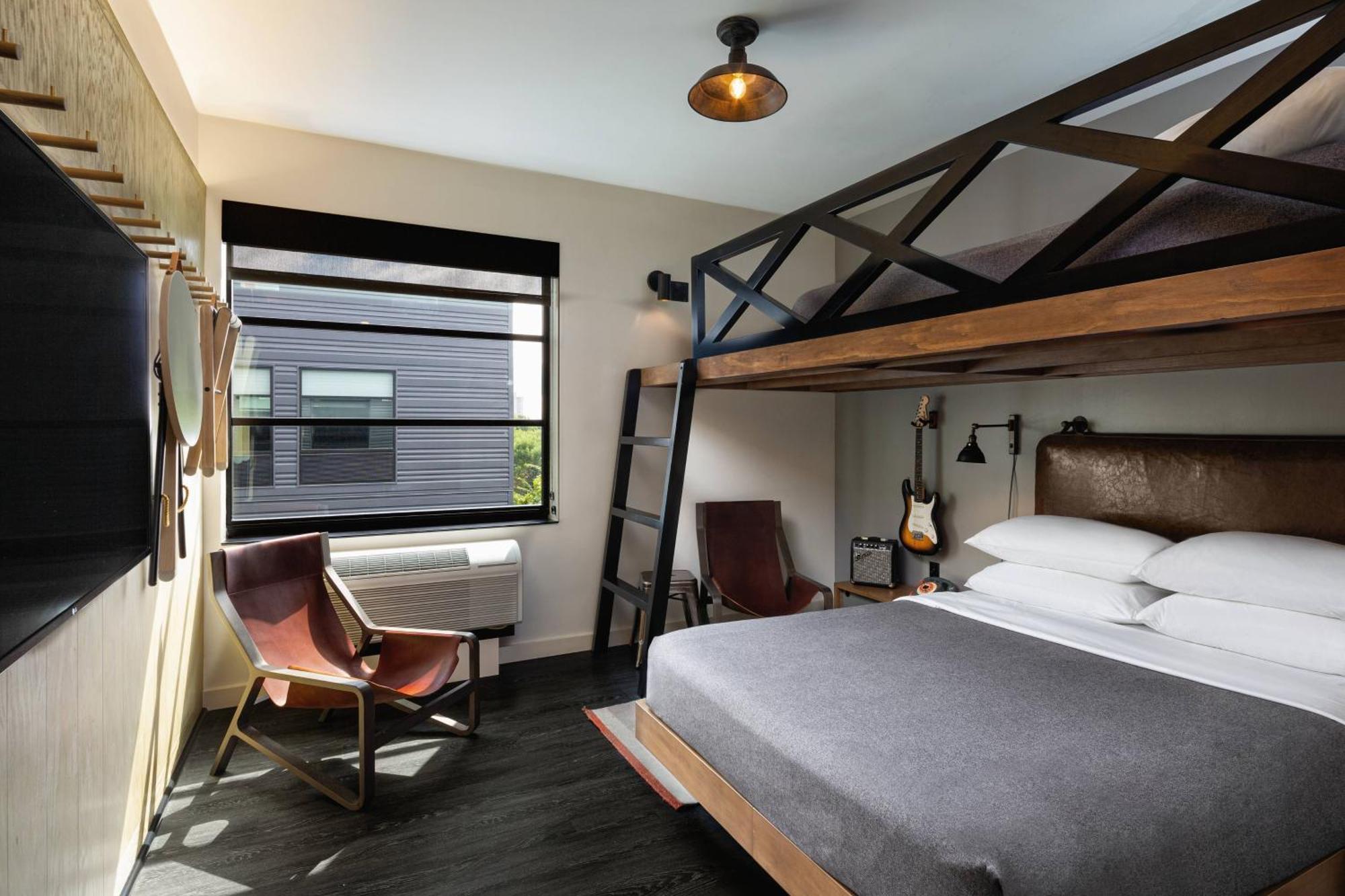 Moxy Minneapolis Uptown Екстериор снимка