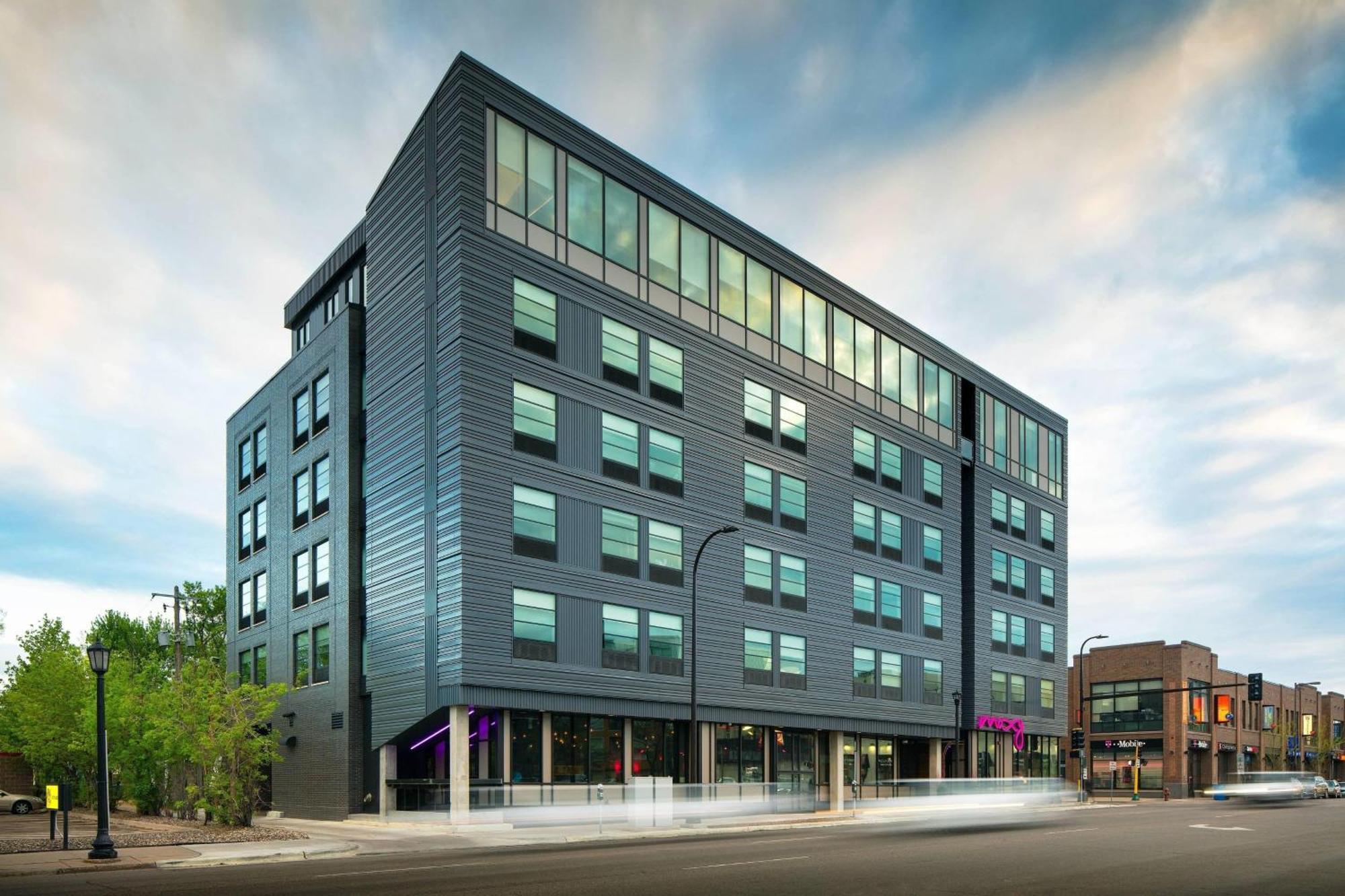 Moxy Minneapolis Uptown Екстериор снимка