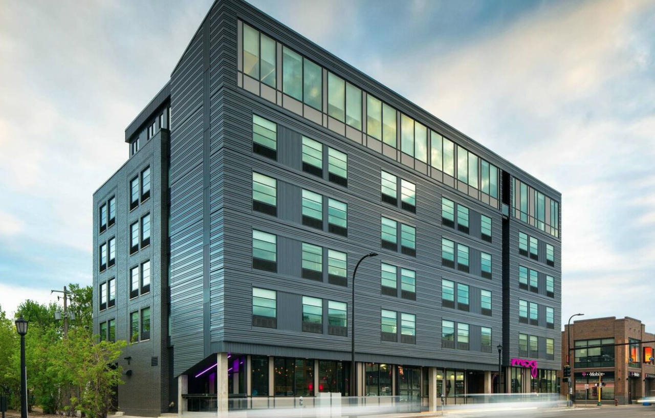 Moxy Minneapolis Uptown Екстериор снимка